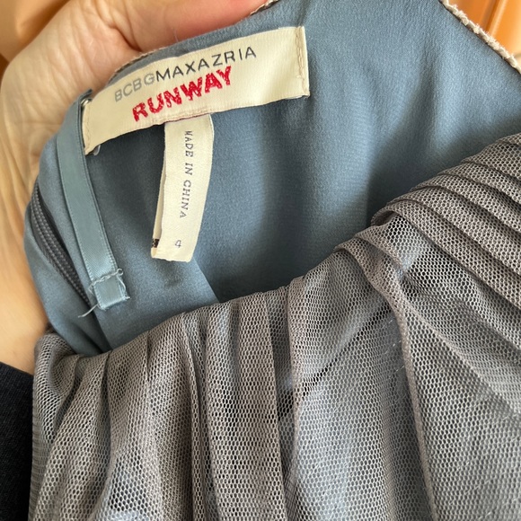 BCBG Runway collection size 4 - Picture 2 of 7